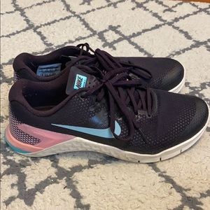 Women’s Nike metcon 4